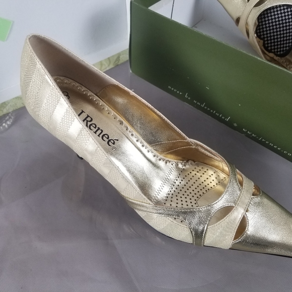 J. Renee' - Picture 6 of 8